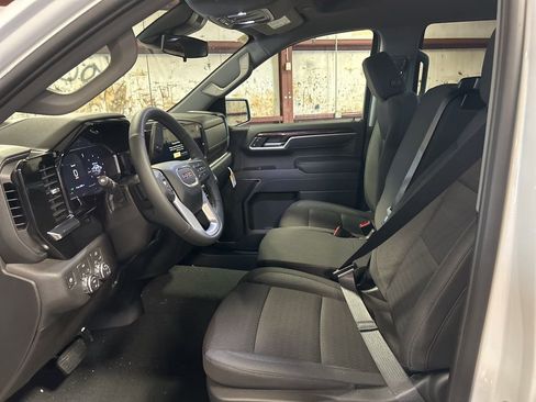 New 2026 GMC Sierra 1500 Elevation w/ Elevation Select Package AWD/4WD image 12