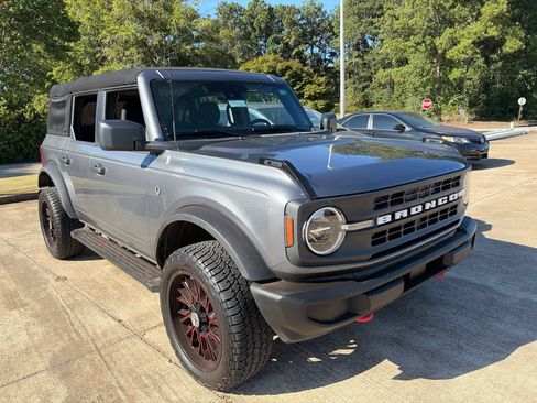 Used 2025 Ford Bronco 4-Door AWD/4WD image 1