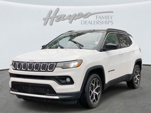 Certified 2024 Jeep Compass Limited image 36