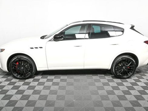 Used 2023 Maserati Levante Modena image 34