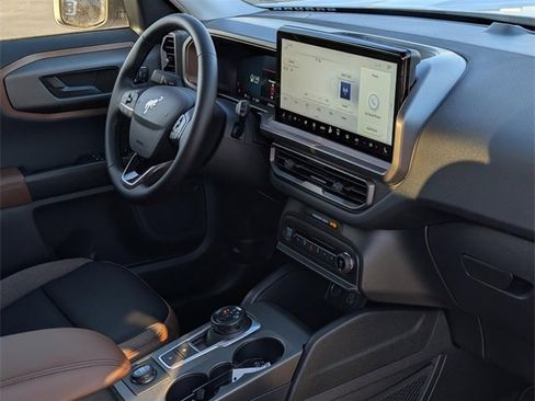 New 2025 Ford Bronco Sport Outer Banks image 8