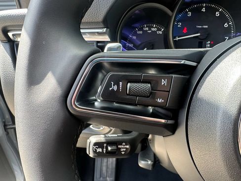 Used 2026 Porsche Macan AWD/4WD image 18