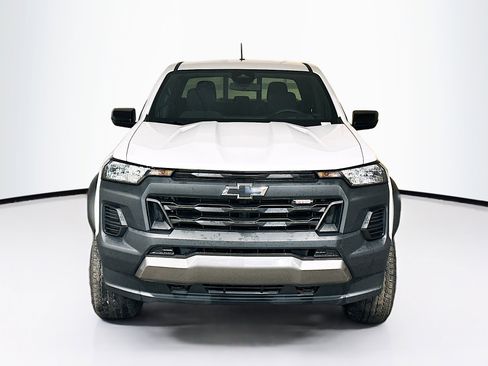 Used 2024 Chevrolet Colorado Trail Boss w/ Advanced Trailering Package image 2