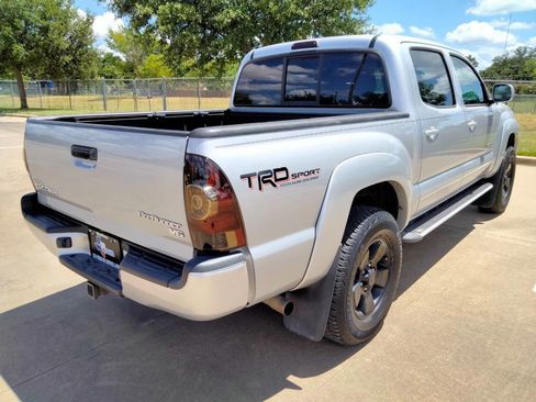 Used 2011 Toyota Tacoma PreRunner w/ TRD Sport Pkg image 5