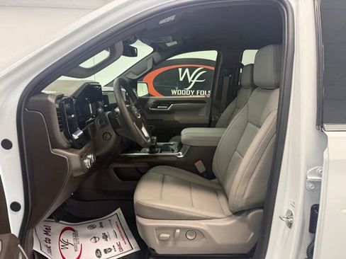 New 2026 GMC Sierra 1500 SLT AWD/4WD image 8