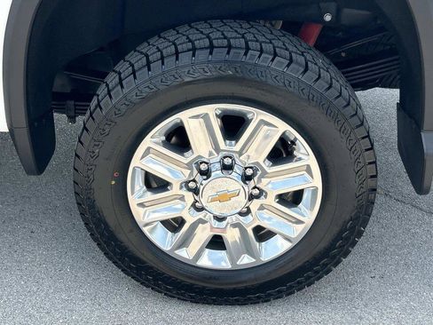 Used 2025 Chevrolet Silverado 3500 High Country w/ High Country Premium Package AWD/4WD image 19