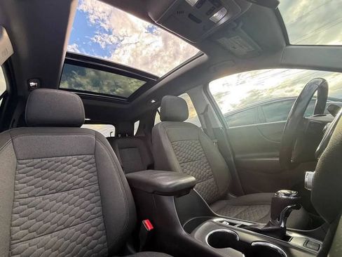 Used 2019 Chevrolet Equinox LT AWD/4WD image 8