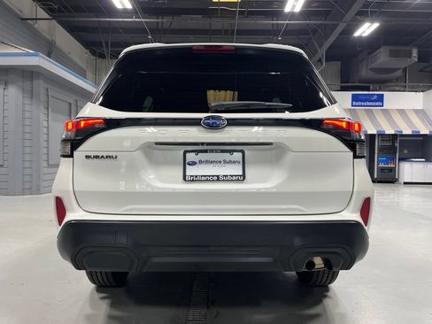 Used 2026 Subaru Forester Premium AWD/4WD image 6