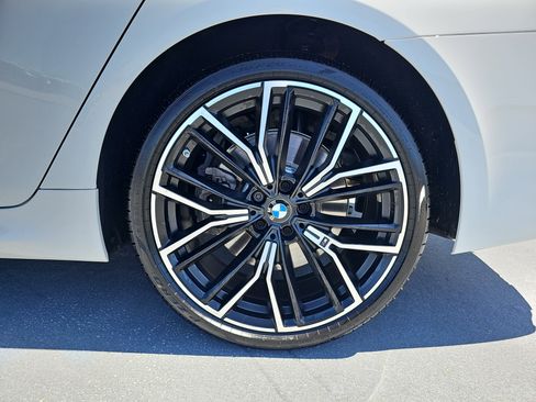Used 2023 BMW 540i w/ M Sport Package image 34