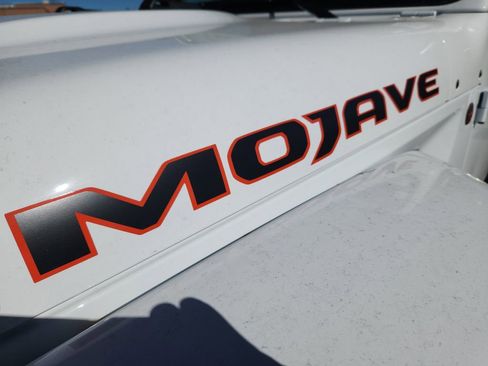 New 2025 Jeep Gladiator Mojave image 6