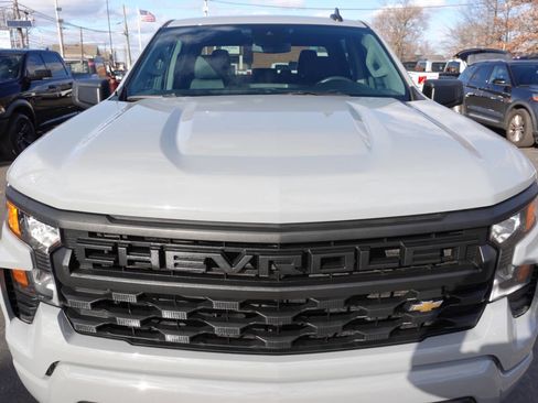 Used 2024 Chevrolet Silverado 1500 Custom image 6