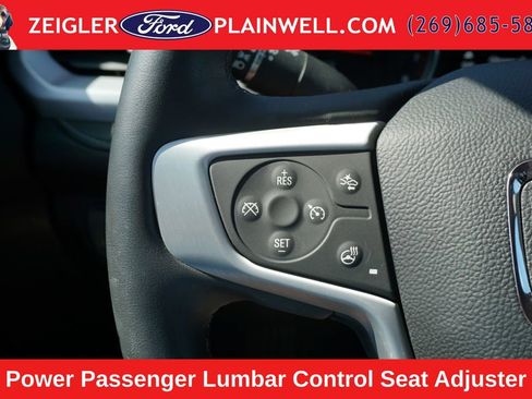 Used 2023 GMC Acadia SLT w/ Preferred Package AWD/4WD image 26