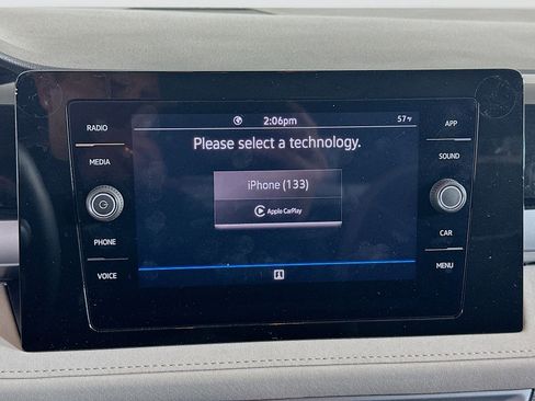 Used 2025 Volkswagen Taos SE image 22