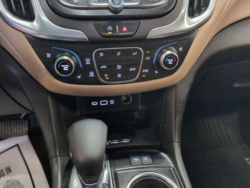 Used 2023 Chevrolet Equinox Premier image 18