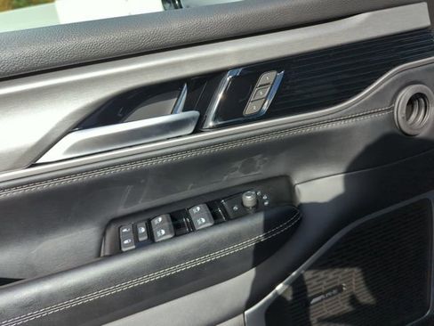 New 2025 Jeep Wagoneer Series II w/ Convenience Group I image 11