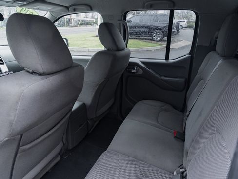 Used 2019 Nissan Frontier SV image 22
