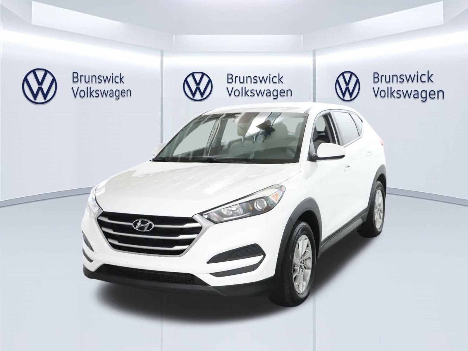 Used 2018 Hyundai Tucson SE w/ Cargo Package AWD/4WD image 1