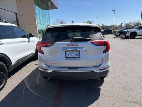Used 2020 GMC Terrain SLT w/ Preferred Package image 11