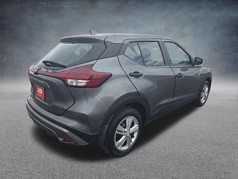 Used 2023 Nissan Kicks S FWD image 3