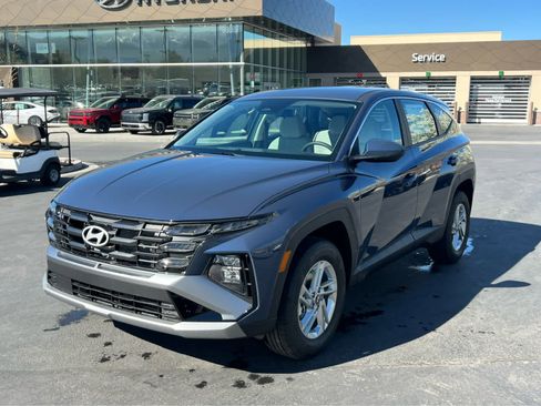 New 2026 Hyundai Tucson SE AWD/4WD image 2