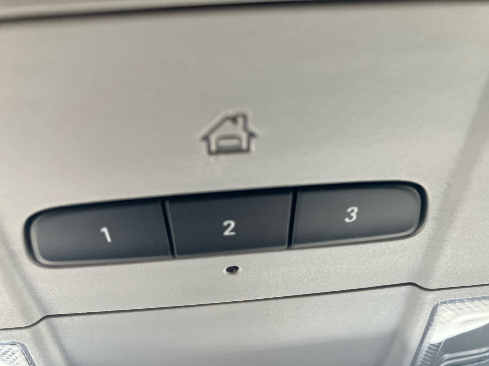 Used 2021 Chevrolet Equinox LT FWD image 16