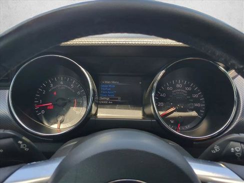 Used 2017 Ford Mustang GT w/ Black Accent Package RWD image 11