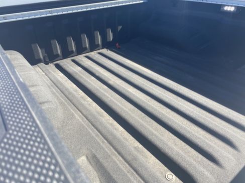 Used 2024 Nissan Frontier SV w/ SV Convenience Package image 22