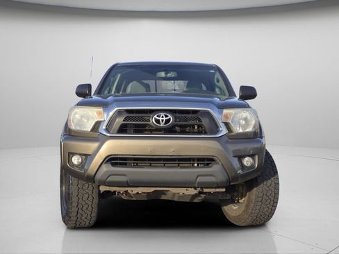Used 2012 Toyota Tacoma 4x4 Double Cab w/ SR5 Pkg image 3