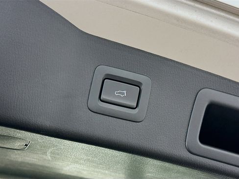 Used 2025 MAZDA CX-5 AWD 2.5 S w/ Preferred Package image 32