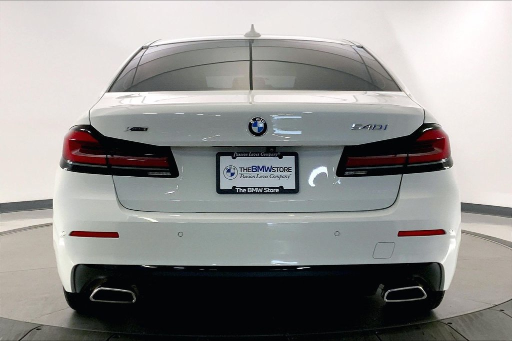 Used 2022 BMW 540i xDrive w/ Convenience Package AWD/4WD image 3