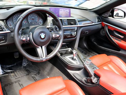 Used 2020 BMW M4 Convertible w/ Executive Package image 19