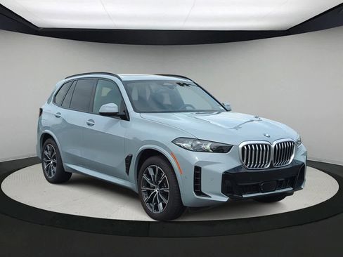 Certified 2024 BMW X5 xDrive40i w/ M Sport Package image 2