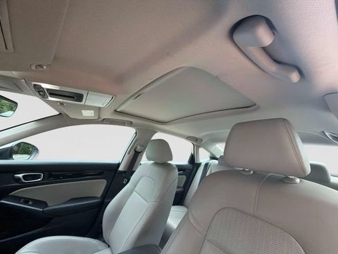 Certified 2024 Honda Civic Touring image 25
