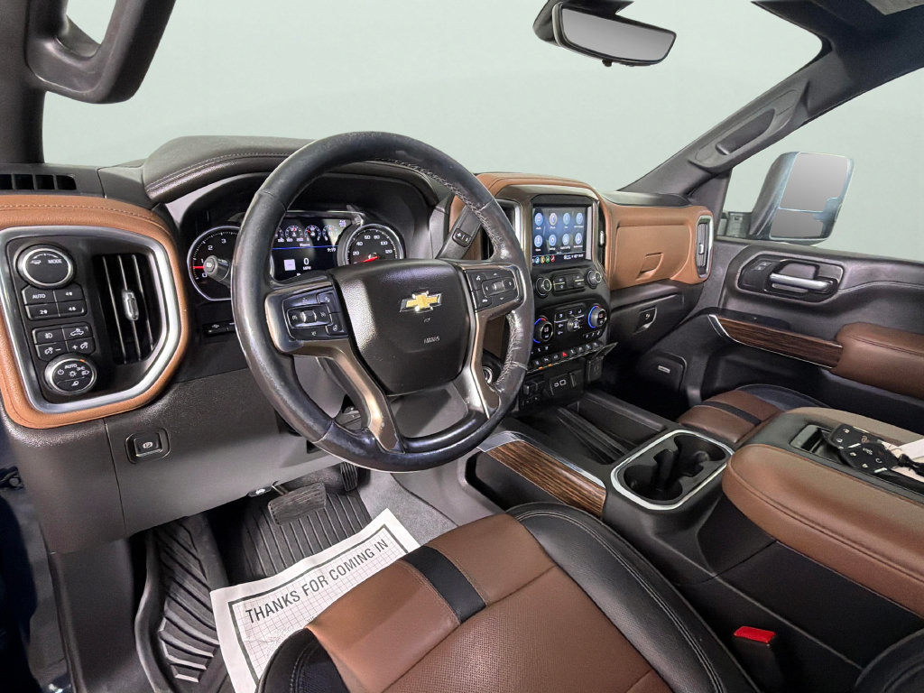 Used 2022 Chevrolet Silverado 2500 High Country w/ Technology Package AWD/4WD image 18