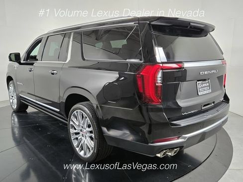 Used 2026 GMC Yukon XL Denali w/ Denali Reserve Package AWD/4WD image 4