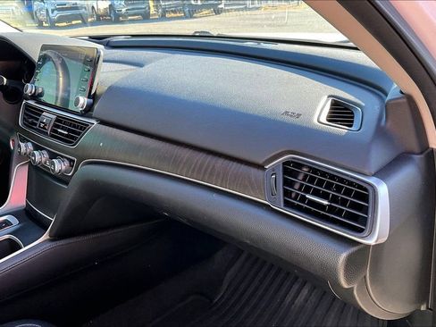 Used 2020 Honda Accord Touring image 21