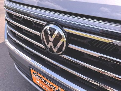 Used 2025 Volkswagen Atlas SE AWD/4WD image 30