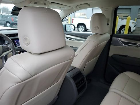 New 2025 Cadillac XT5 Premium Luxury w/ LPO, Floor Liner Package image 24