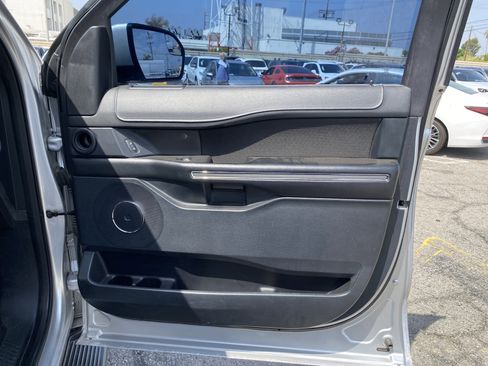 Used 2019 Ford Expedition Max XLT RWD image 29
