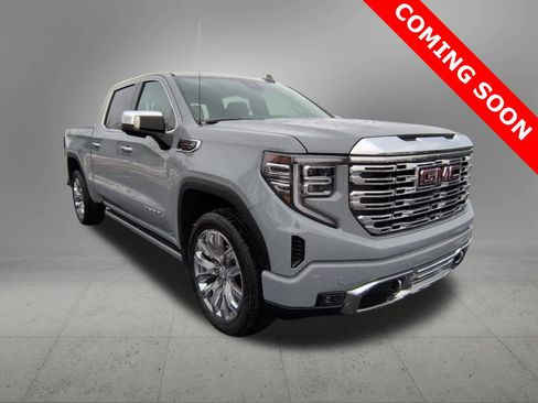 Used 2025 GMC Sierra 1500 Denali w/ Denali Reserve Package image 8