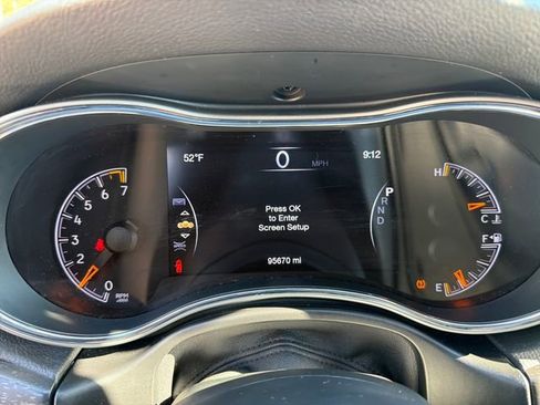 Used 2018 Jeep Grand Cherokee Limited AWD/4WD image 17