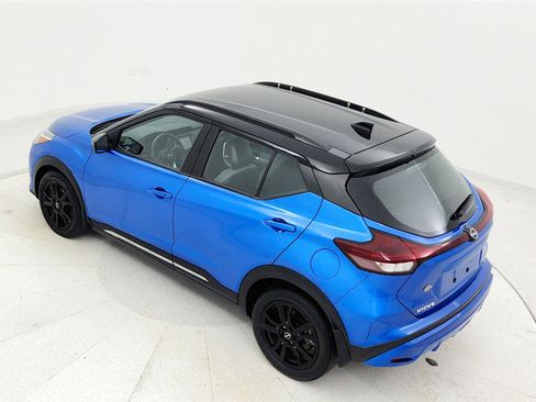 Used 2023 Nissan Kicks SR w/ SR Premium Package image 36