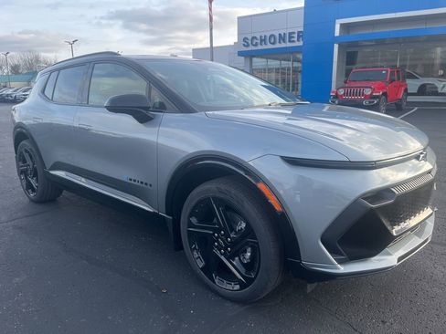 New 2026 Chevrolet Equinox EV RS image 9