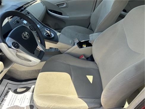 Used 2010 Toyota Prius Two image 8