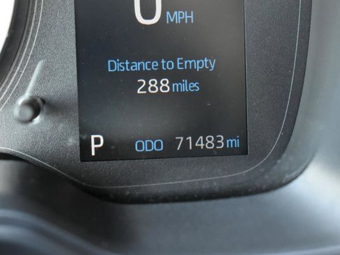 Used 2022 Toyota Corolla LE image 17