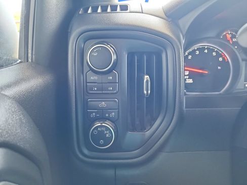 Used 2021 Chevrolet Silverado 1500 Custom Trail Boss w/ LPO, Dark Essentials Package AWD/4WD image 22