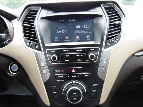 Used 2018 Hyundai Santa Fe Sport w/ 2.4L Value Package 02 AWD/4WD image 25
