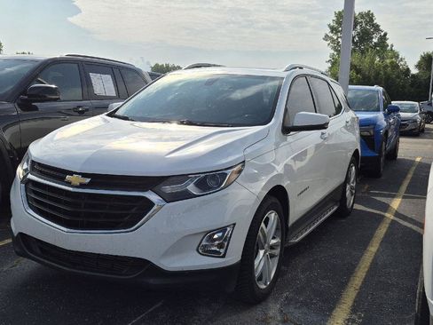 Used 2018 Chevrolet Equinox LT w/ Sun & Infotainment Package FWD image 1