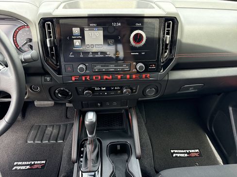 Used 2025 Nissan Frontier PRO-4X AWD/4WD image 28