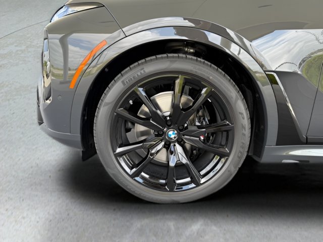 Certified 2026 BMW X7 xDrive40i w/ M Sport Package AWD/4WD image 18